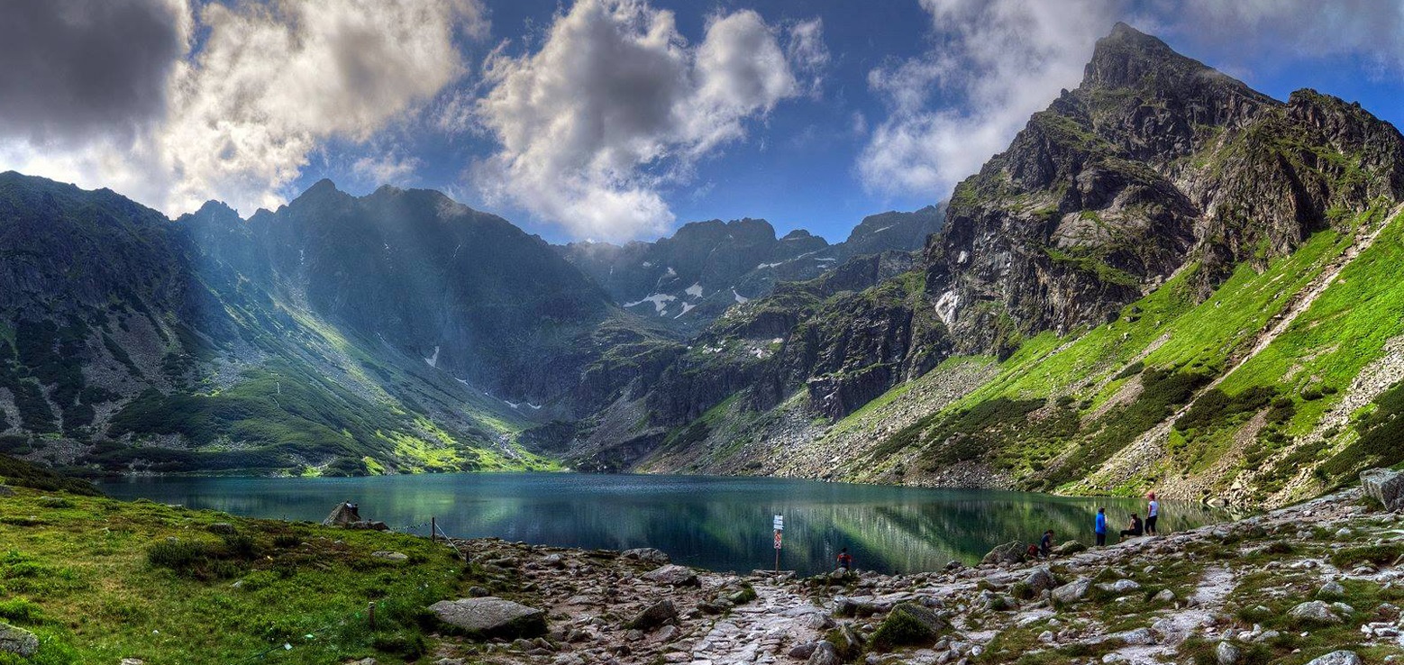Jezioro Polodowcowe Czarny Staw Gasienicowy Po Rysami W Tatrach